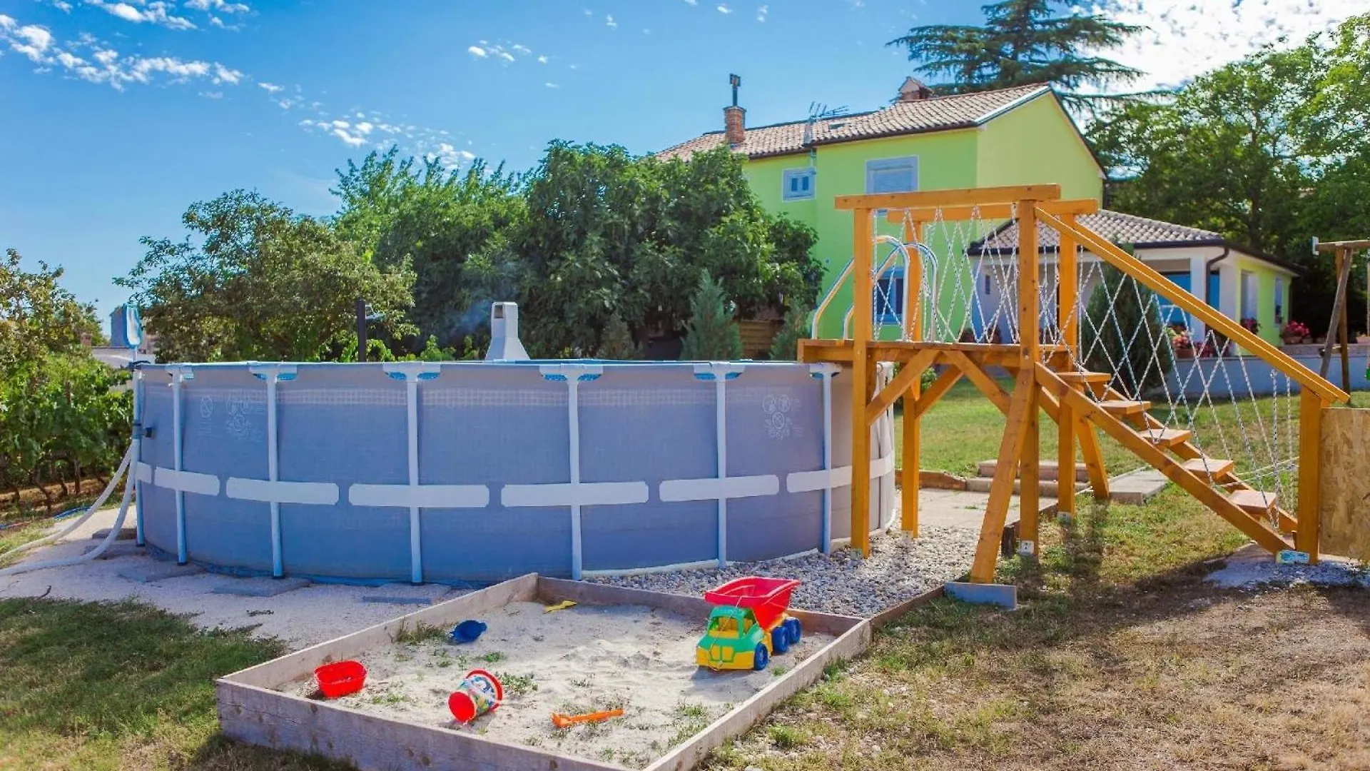 Ferienhaus Mit Privatpool Fuer 6 Personen Ca 67 Qm In Zminj, Istrien Binnenland Von Istrien