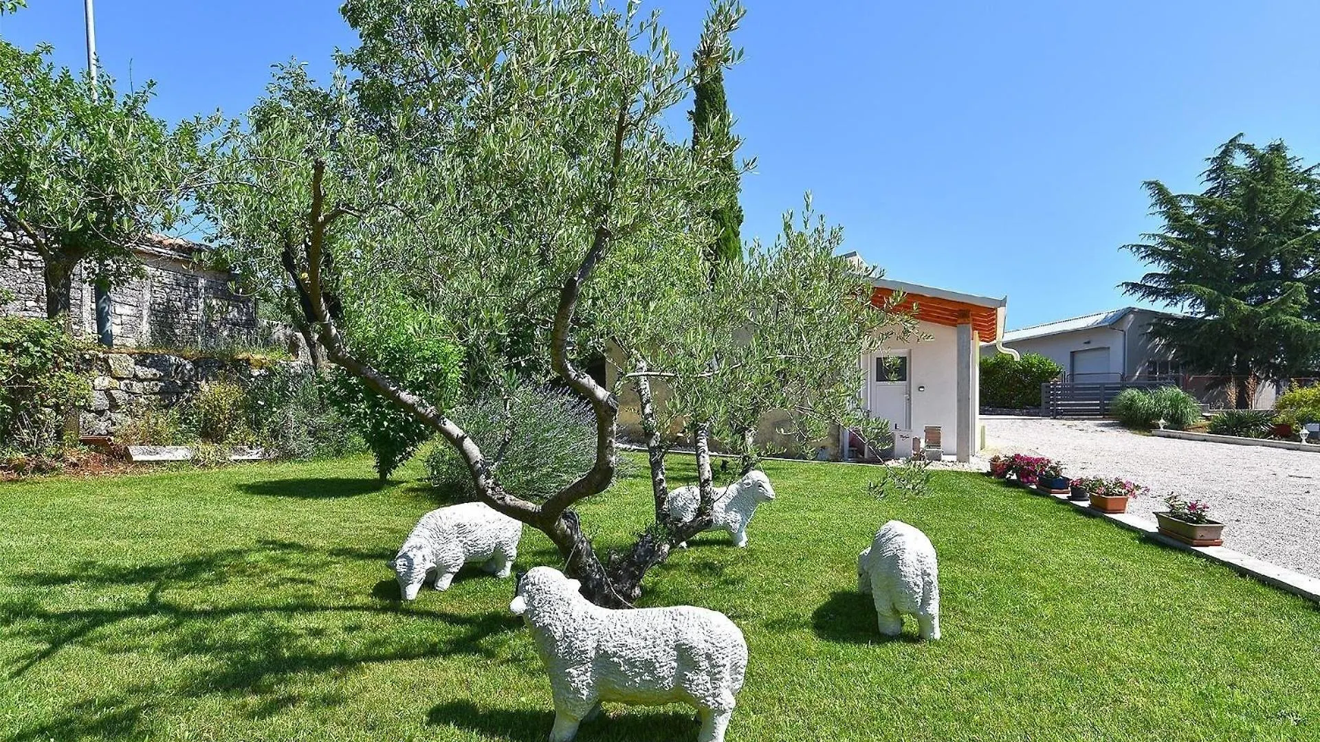 Ferienhaus Mit Privatpool Fuer 6 Personen Ca 67 Qm In Zminj, Istrien Binnenland Von Istrien 0*, Žminj 克罗地亚